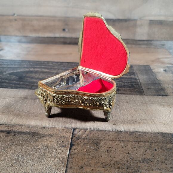 Vintage Gold Tone Piano Music Ring Box - Japan Made - Picture 8 of 11